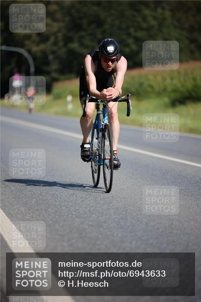 01.09.2024 - 17. Tribühne Triathlon H.Heesch http://msf.ph/oto/6943633 01.09.2024 11:33:15 Radfahren 340, 443, 454, 501, 541, 543 meine-sportfotos.de