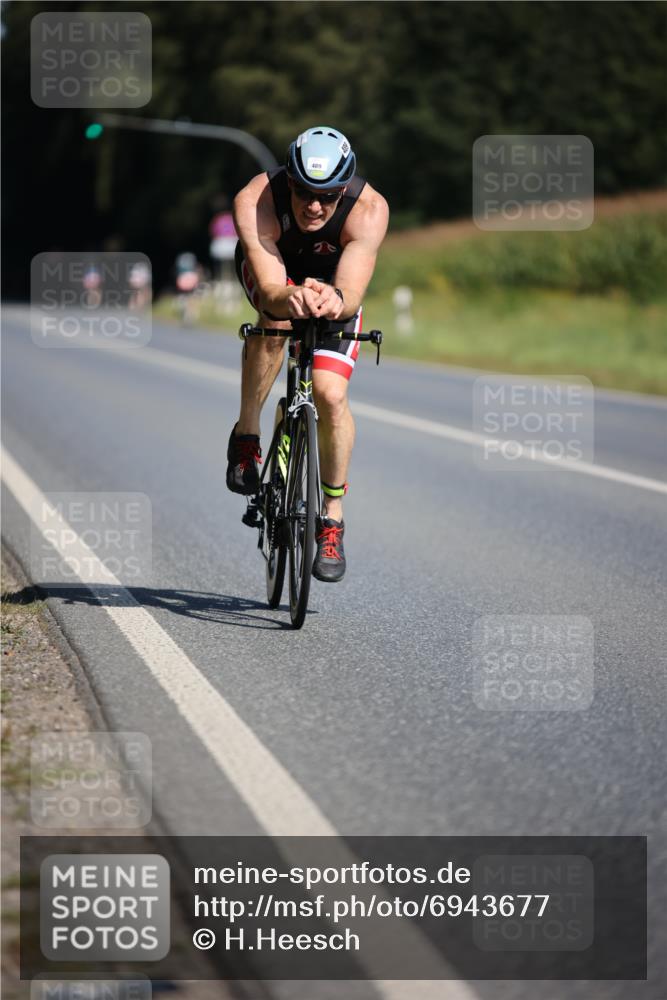 01.09.2024 - 17. Tribühne Triathlon H.Heesch http://msf.ph/oto/6943677 01.09.2024 11:33:48 Radfahren 489 meine-sportfotos.de