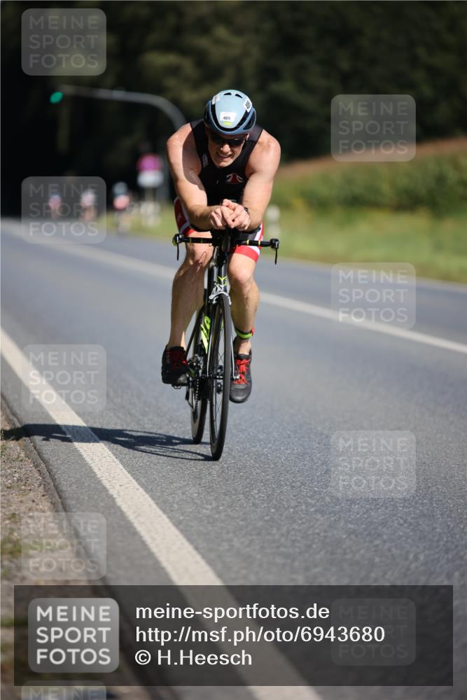 01.09.2024 - 17. Tribühne Triathlon H.Heesch http://msf.ph/oto/6943680 01.09.2024 11:33:48 Radfahren 489 meine-sportfotos.de