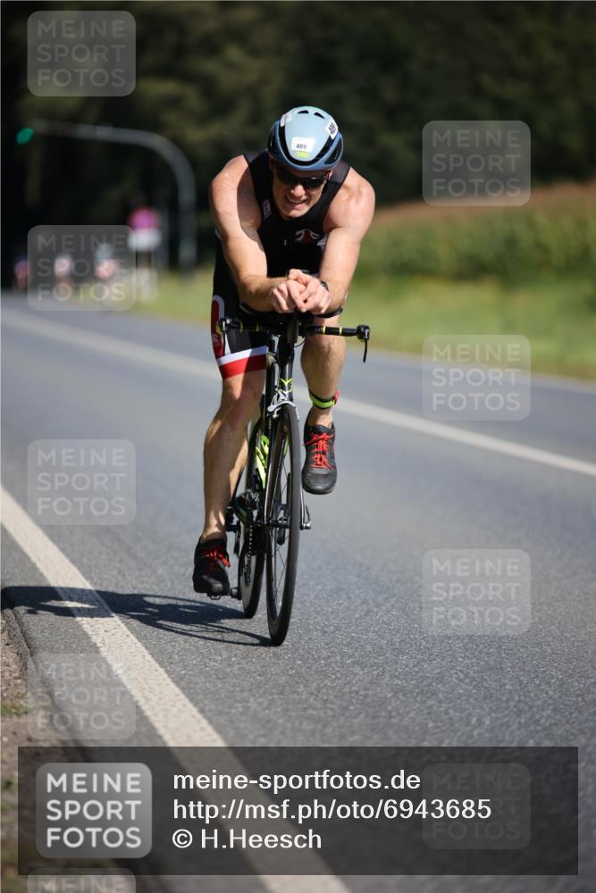 01.09.2024 - 17. Tribühne Triathlon H.Heesch http://msf.ph/oto/6943685 01.09.2024 11:33:48 Radfahren 489 meine-sportfotos.de