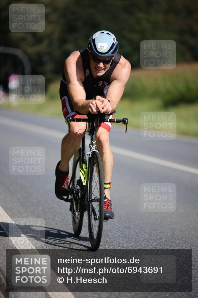 01.09.2024 - 17. Tribühne Triathlon H.Heesch http://msf.ph/oto/6943691 01.09.2024 11:33:48 Radfahren 489 meine-sportfotos.de