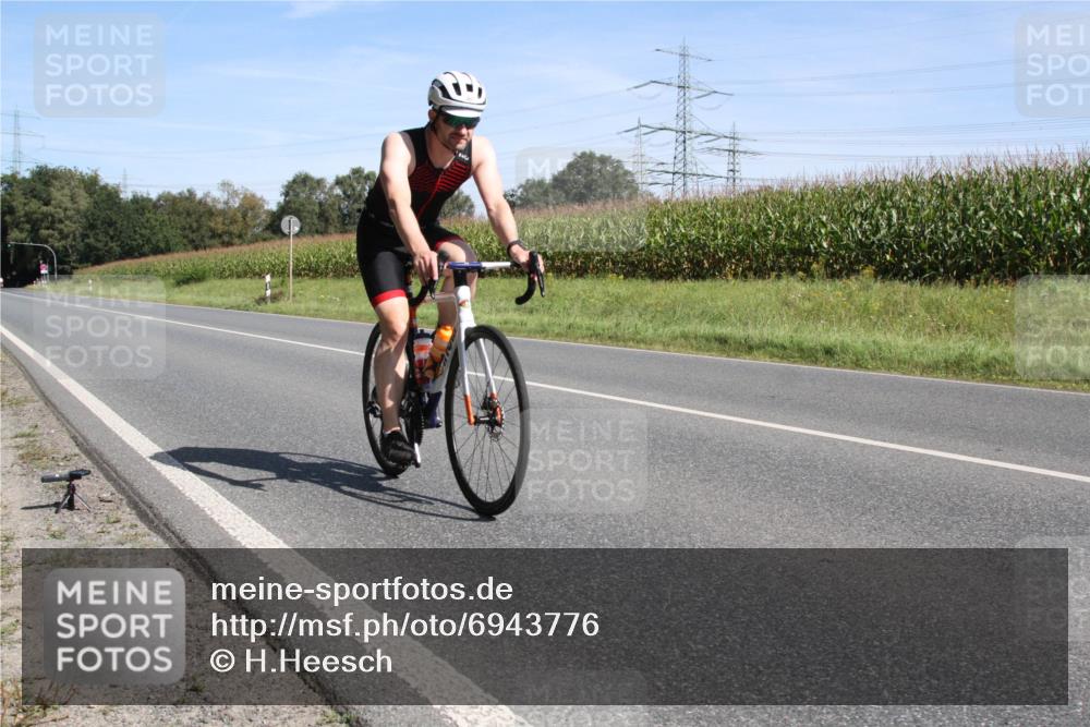 01.09.2024 - 17. Tribühne Triathlon H.Heesch http://msf.ph/oto/6943776 01.09.2024 11:39:57 Radfahren 452, 481, 513 meine-sportfotos.de