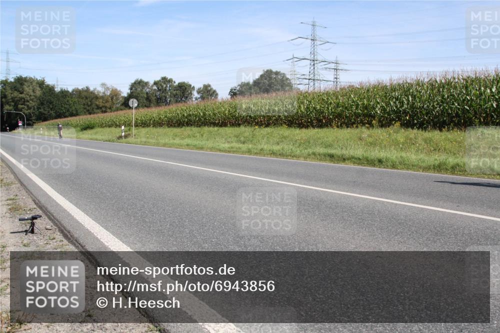 01.09.2024 - 17. Tribühne Triathlon H.Heesch http://msf.ph/oto/6943856 01.09.2024 11:41:17 Radfahren 315, 376, 491 meine-sportfotos.de