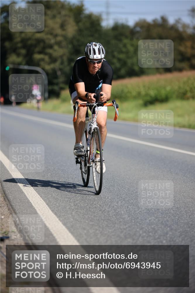 01.09.2024 - 17. Tribühne Triathlon H.Heesch http://msf.ph/oto/6943945 01.09.2024 11:35:26 Radfahren 426, 496, 515 meine-sportfotos.de