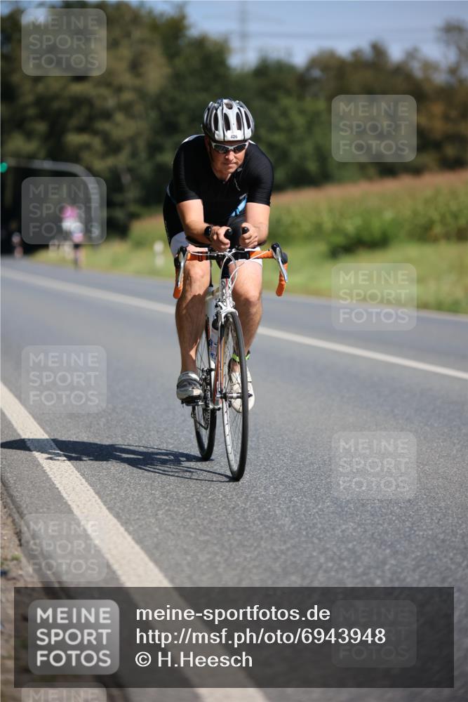 01.09.2024 - 17. Tribühne Triathlon H.Heesch http://msf.ph/oto/6943948 01.09.2024 11:35:26 Radfahren 426, 496, 515 meine-sportfotos.de