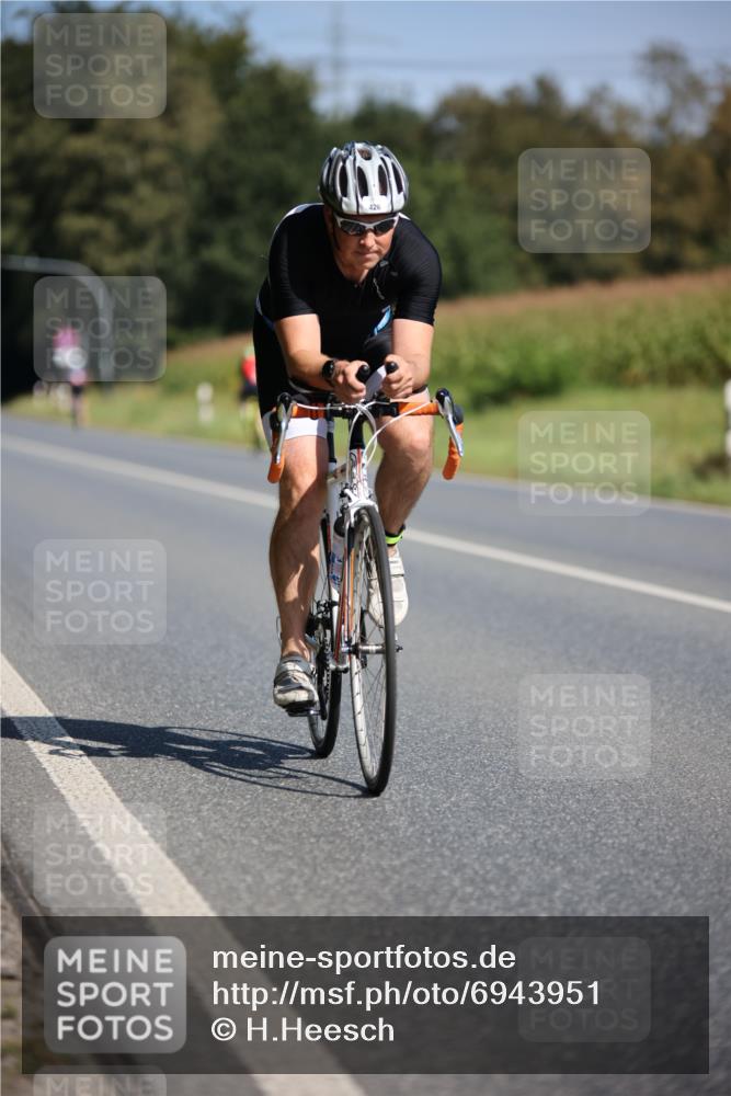 01.09.2024 - 17. Tribühne Triathlon H.Heesch http://msf.ph/oto/6943951 01.09.2024 11:35:26 Radfahren 426, 496, 515 meine-sportfotos.de