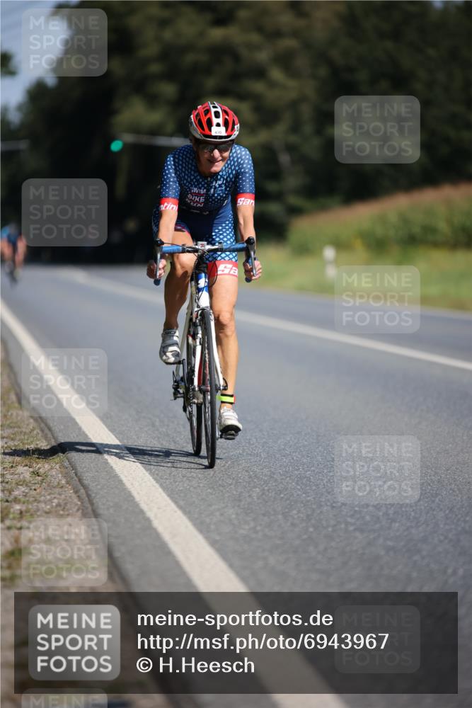 01.09.2024 - 17. Tribühne Triathlon H.Heesch http://msf.ph/oto/6943967 01.09.2024 11:36:00 Radfahren 394, 425, 430, 534 meine-sportfotos.de