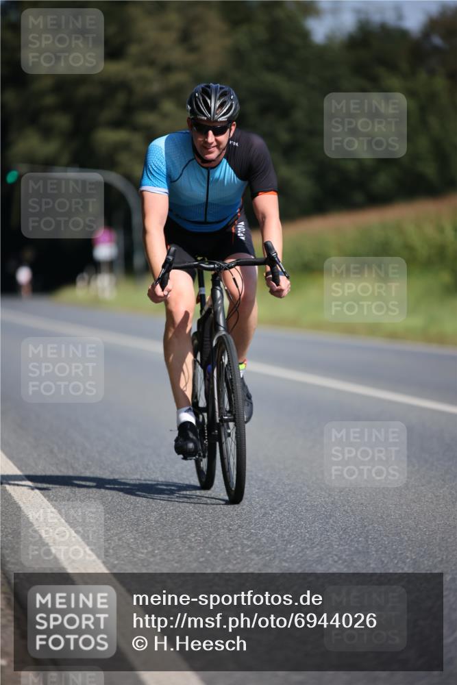 01.09.2024 - 17. Tribühne Triathlon H.Heesch http://msf.ph/oto/6944026 01.09.2024 11:36:09 Radfahren 394, 505, 550 meine-sportfotos.de