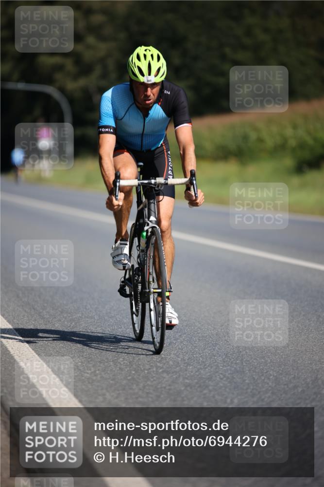 01.09.2024 - 17. Tribühne Triathlon H.Heesch http://msf.ph/oto/6944276 01.09.2024 11:36:49 Radfahren 395, 485, 486, 509 meine-sportfotos.de