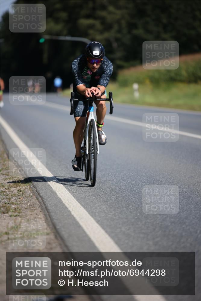 01.09.2024 - 17. Tribühne Triathlon H.Heesch http://msf.ph/oto/6944298 01.09.2024 11:36:51 Radfahren 395, 485, 486, 509 meine-sportfotos.de