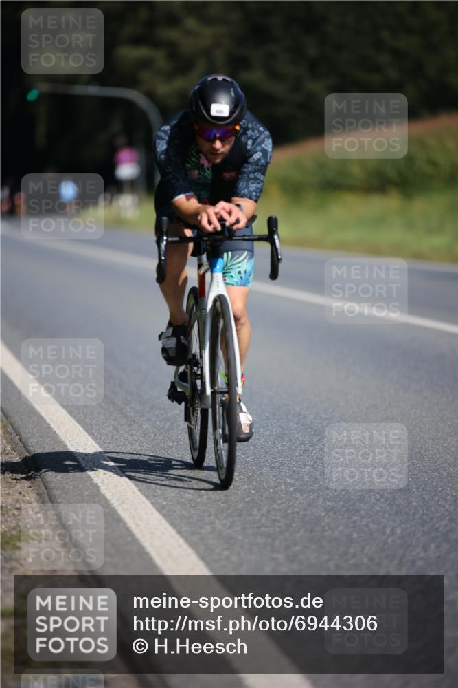 01.09.2024 - 17. Tribühne Triathlon H.Heesch http://msf.ph/oto/6944306 01.09.2024 11:36:52 Radfahren 485, 486, 509 meine-sportfotos.de