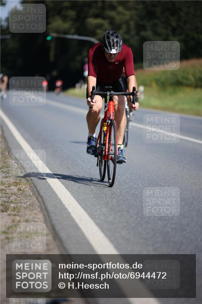 01.09.2024 - 17. Tribühne Triathlon H.Heesch http://msf.ph/oto/6944472 01.09.2024 11:37:17 Radfahren 412, 460, 504, 508, 551 meine-sportfotos.de