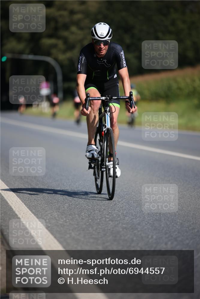 01.09.2024 - 17. Tribühne Triathlon H.Heesch http://msf.ph/oto/6944557 01.09.2024 11:37:28 Radfahren 404, 454, 474, 495, 551 meine-sportfotos.de
