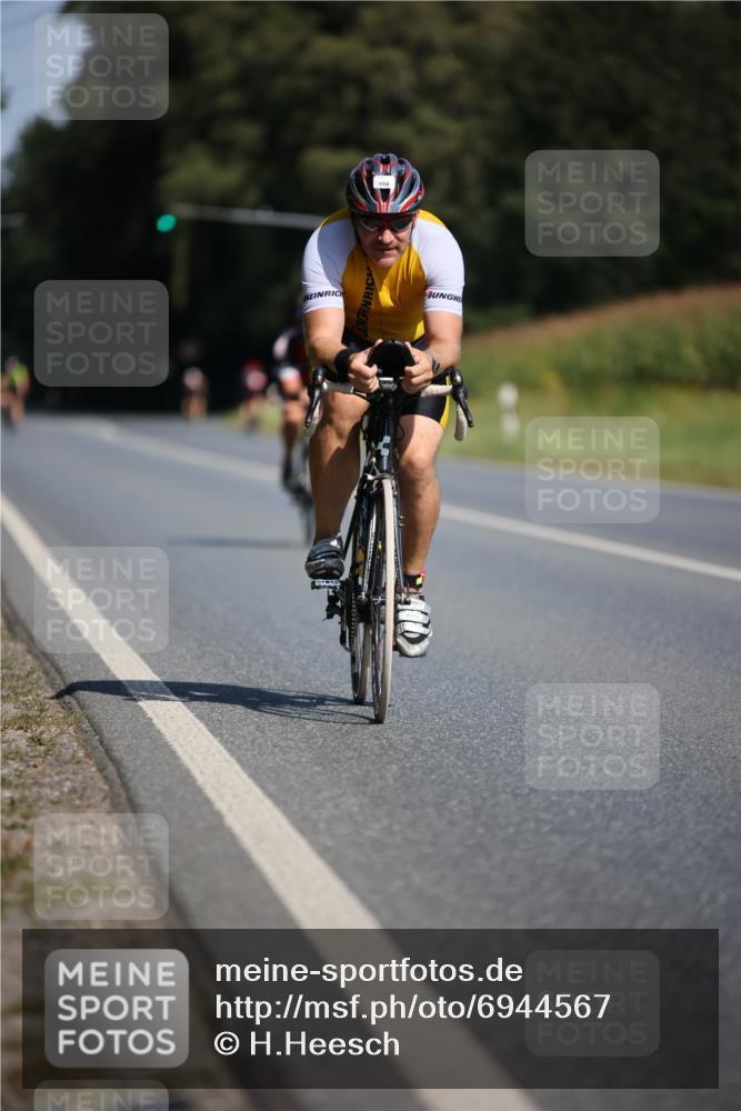 01.09.2024 - 17. Tribühne Triathlon H.Heesch http://msf.ph/oto/6944567 01.09.2024 11:37:31 Radfahren 404, 454, 495 meine-sportfotos.de