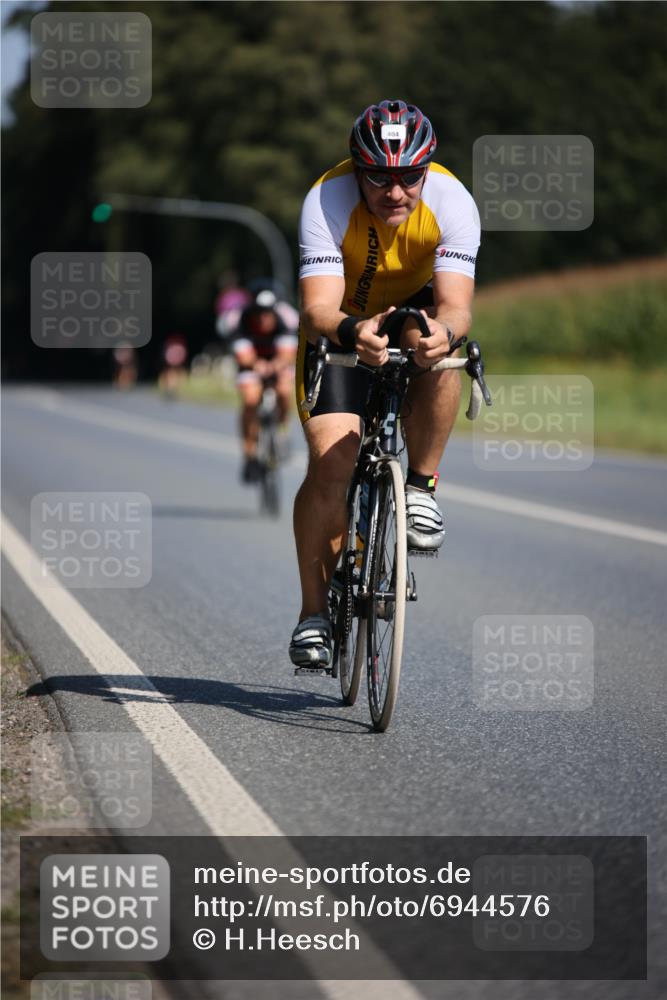 01.09.2024 - 17. Tribühne Triathlon H.Heesch http://msf.ph/oto/6944576 01.09.2024 11:37:32 Radfahren 404, 454, 495 meine-sportfotos.de