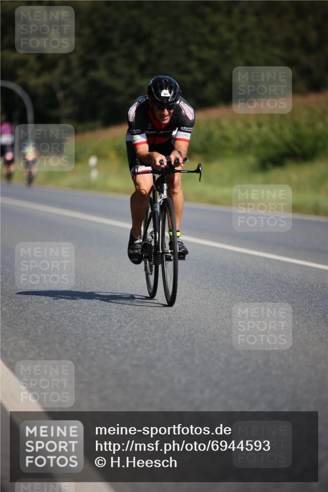 01.09.2024 - 17. Tribühne Triathlon H.Heesch http://msf.ph/oto/6944593 01.09.2024 11:37:33 Radfahren 404, 406, 454, 495 meine-sportfotos.de