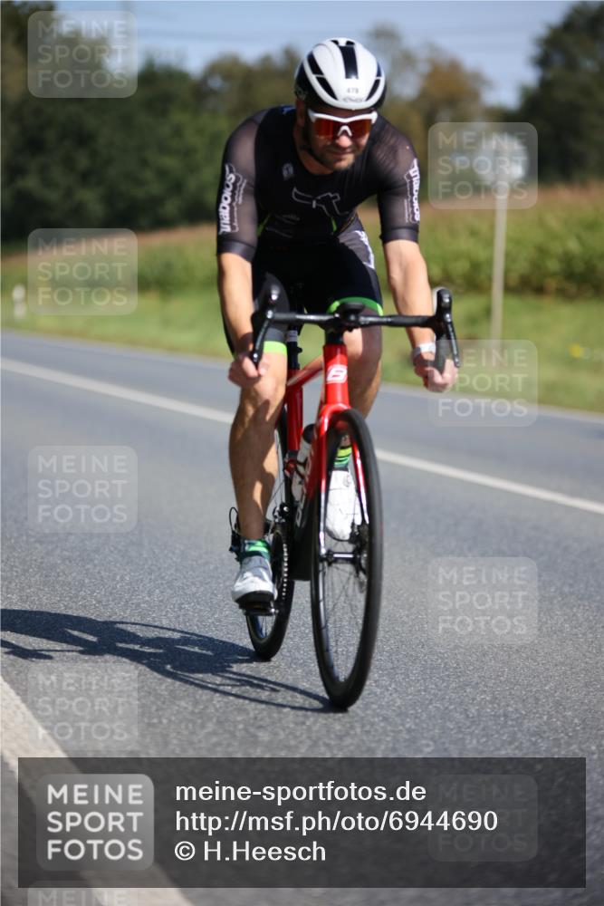 01.09.2024 - 17. Tribühne Triathlon H.Heesch http://msf.ph/oto/6944690 01.09.2024 11:37:59 Radfahren 445, 478, 520, 529 meine-sportfotos.de