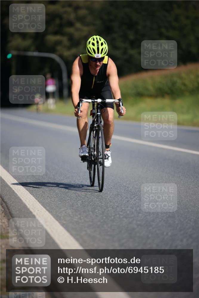 01.09.2024 - 17. Tribühne Triathlon H.Heesch http://msf.ph/oto/6945185 01.09.2024 11:42:46 Radfahren 427, 478, 551 meine-sportfotos.de