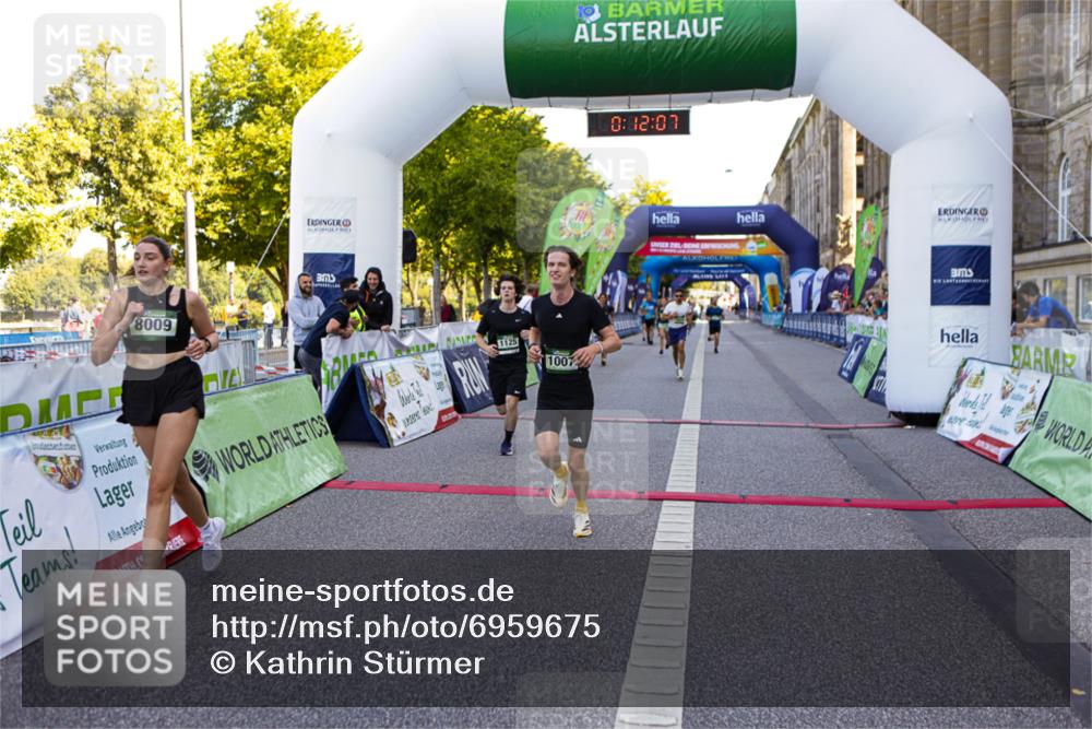 01.09.2024 - BARMER Alsterlauf Kathrin Stürmer Photography http://msf.ph/oto/6959675 01.09.2024 11:42:07 Ziel  meine-sportfotos.de