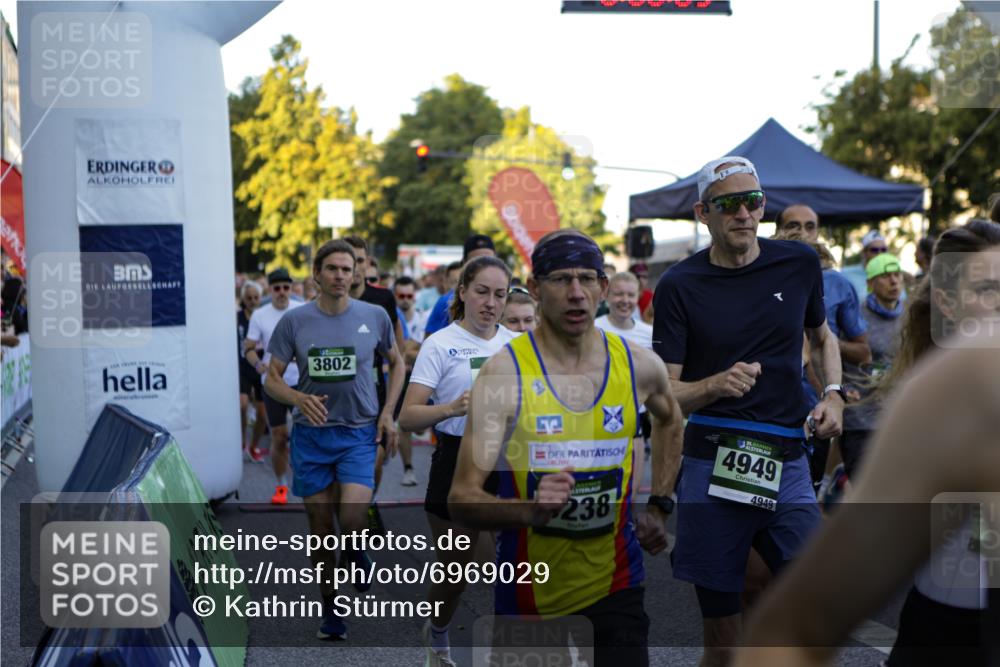 01.09.2024 - BARMER Alsterlauf Kathrin Stürmer Photography http://msf.ph/oto/6969029 01.09.2024 08:58:35 Ziel  meine-sportfotos.de