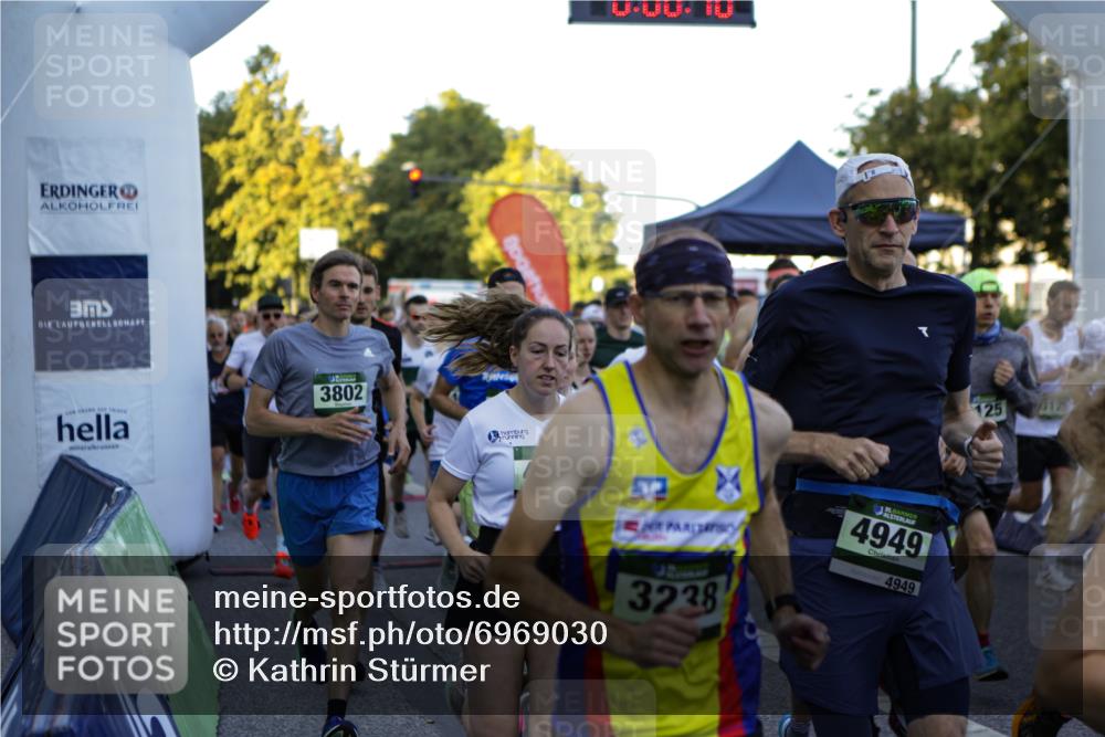 01.09.2024 - BARMER Alsterlauf Kathrin Stürmer Photography http://msf.ph/oto/6969030 01.09.2024 08:58:35 Ziel  meine-sportfotos.de