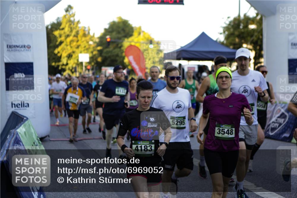 01.09.2024 - BARMER Alsterlauf Kathrin Stürmer Photography http://msf.ph/oto/6969052 01.09.2024 08:59:27 Ziel  meine-sportfotos.de