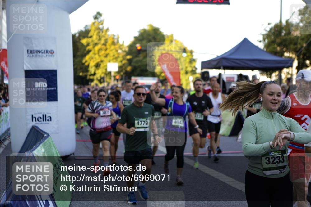 01.09.2024 - BARMER Alsterlauf Kathrin Stürmer Photography http://msf.ph/oto/6969071 01.09.2024 09:01:22 Ziel  meine-sportfotos.de