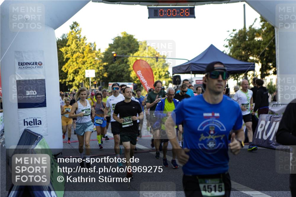 01.09.2024 - BARMER Alsterlauf Kathrin Stürmer Photography http://msf.ph/oto/6969275 01.09.2024 08:58:51 Ziel  meine-sportfotos.de