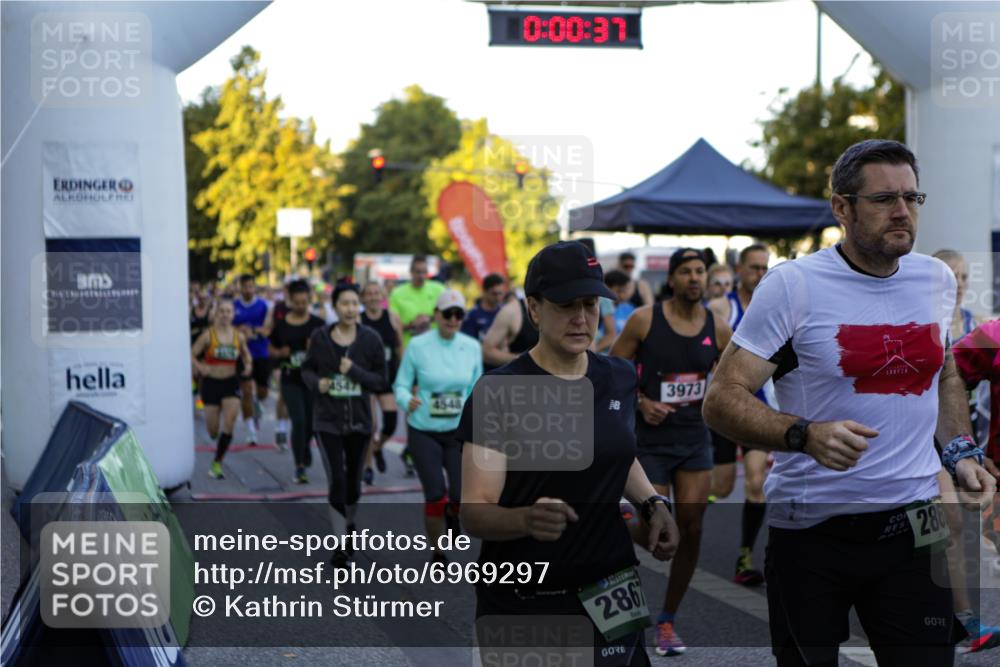 01.09.2024 - BARMER Alsterlauf Kathrin Stürmer Photography http://msf.ph/oto/6969297 01.09.2024 08:59:03 Ziel  meine-sportfotos.de