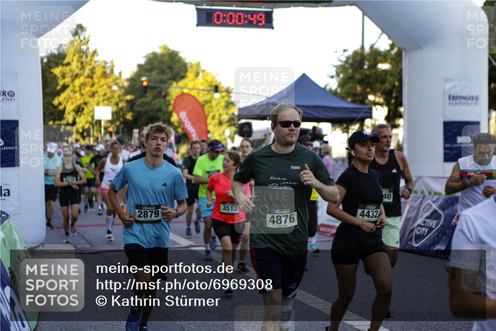 01.09.2024 - BARMER Alsterlauf Kathrin Stürmer Photography http://msf.ph/oto/6969308 01.09.2024 08:59:15 Ziel  meine-sportfotos.de