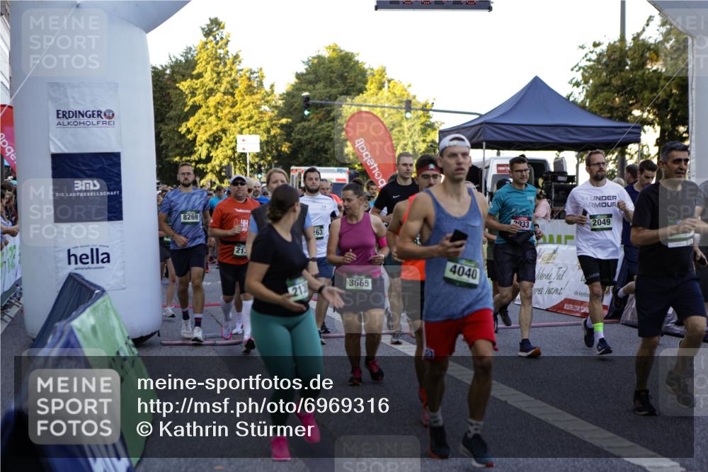 01.09.2024 - BARMER Alsterlauf Kathrin Stürmer Photography http://msf.ph/oto/6969316 01.09.2024 08:59:35 Ziel  meine-sportfotos.de