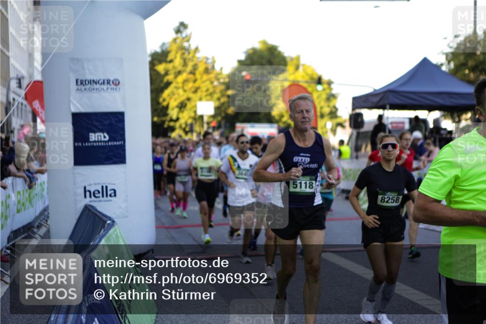 01.09.2024 - BARMER Alsterlauf Kathrin Stürmer Photography http://msf.ph/oto/6969352 01.09.2024 09:01:13 Ziel  meine-sportfotos.de