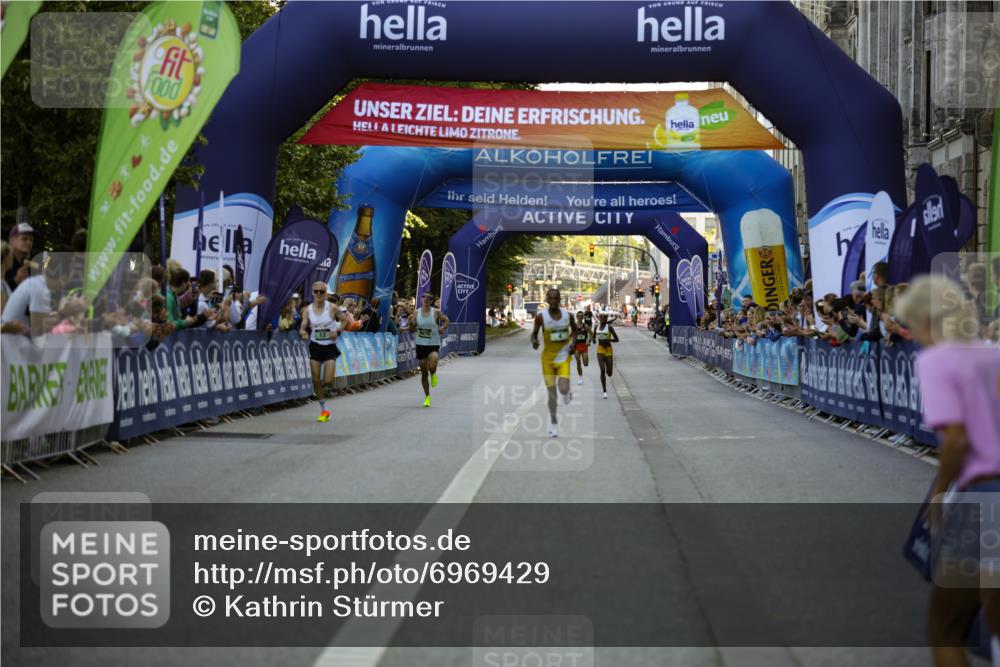 01.09.2024 - BARMER Alsterlauf Kathrin Stürmer Photography http://msf.ph/oto/6969429 01.09.2024 09:31:18 Ziel 4168, 4360, 4675, 4762, 4833, 4834, 4857, 5274, 8187, 8209, 8217, 8220, 4, 12, 8078 meine-sportfotos.de