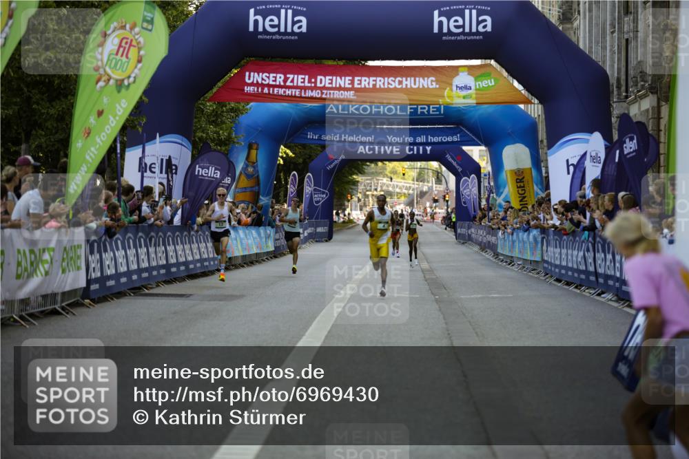 01.09.2024 - BARMER Alsterlauf Kathrin Stürmer Photography http://msf.ph/oto/6969430 01.09.2024 09:31:19 Ziel 4168, 4360, 4675, 4762, 4833, 4834, 4857, 5274, 8187, 8209, 8217, 8220, 4, 12, 8078 meine-sportfotos.de