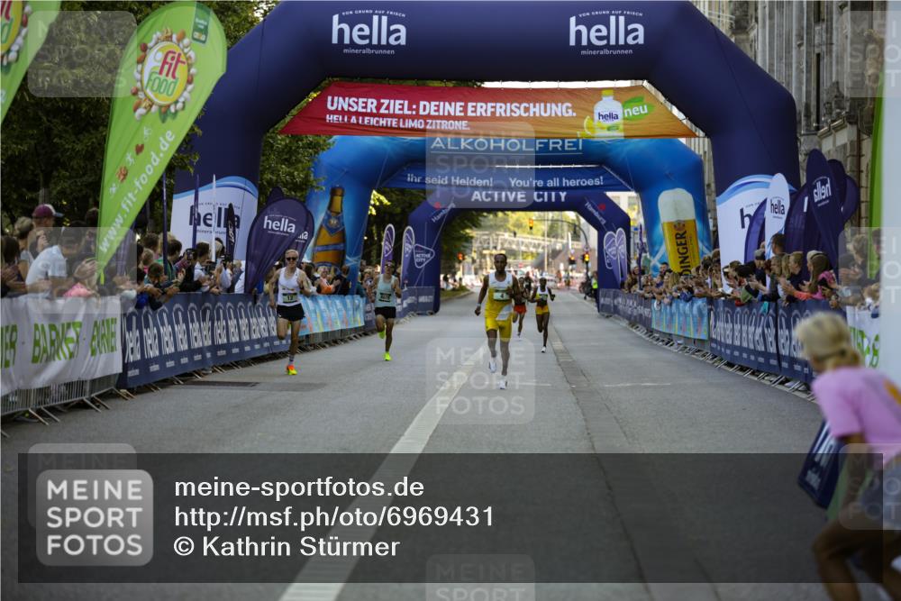 01.09.2024 - BARMER Alsterlauf Kathrin Stürmer Photography http://msf.ph/oto/6969431 01.09.2024 09:31:19 Ziel 4168, 4360, 4675, 4762, 4833, 4834, 4857, 5274, 8187, 8209, 8217, 8220, 4, 12, 8078 meine-sportfotos.de