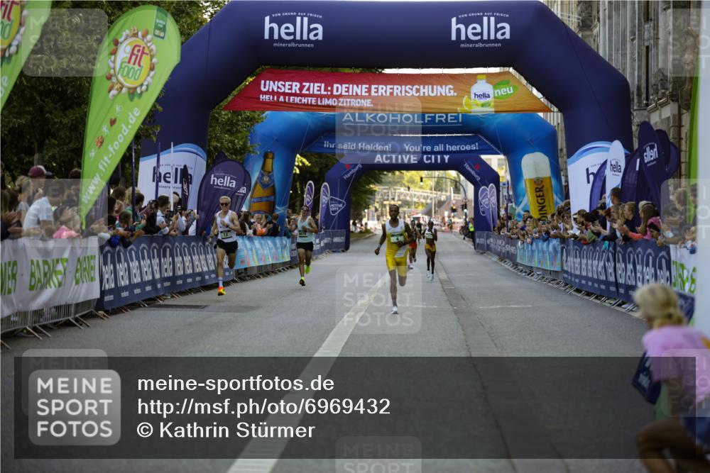 01.09.2024 - BARMER Alsterlauf Kathrin Stürmer Photography http://msf.ph/oto/6969432 01.09.2024 09:31:19 Ziel 4168, 4360, 4675, 4762, 4833, 4834, 4857, 5274, 8187, 8209, 8217, 8220, 4, 12, 8078 meine-sportfotos.de