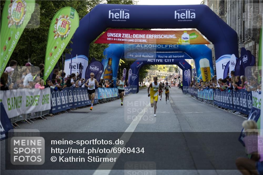 01.09.2024 - BARMER Alsterlauf Kathrin Stürmer Photography http://msf.ph/oto/6969434 01.09.2024 09:31:19 Ziel 4168, 4360, 4675, 4762, 4833, 4834, 4857, 5274, 8187, 8209, 8217, 8220, 4, 12, 8078 meine-sportfotos.de