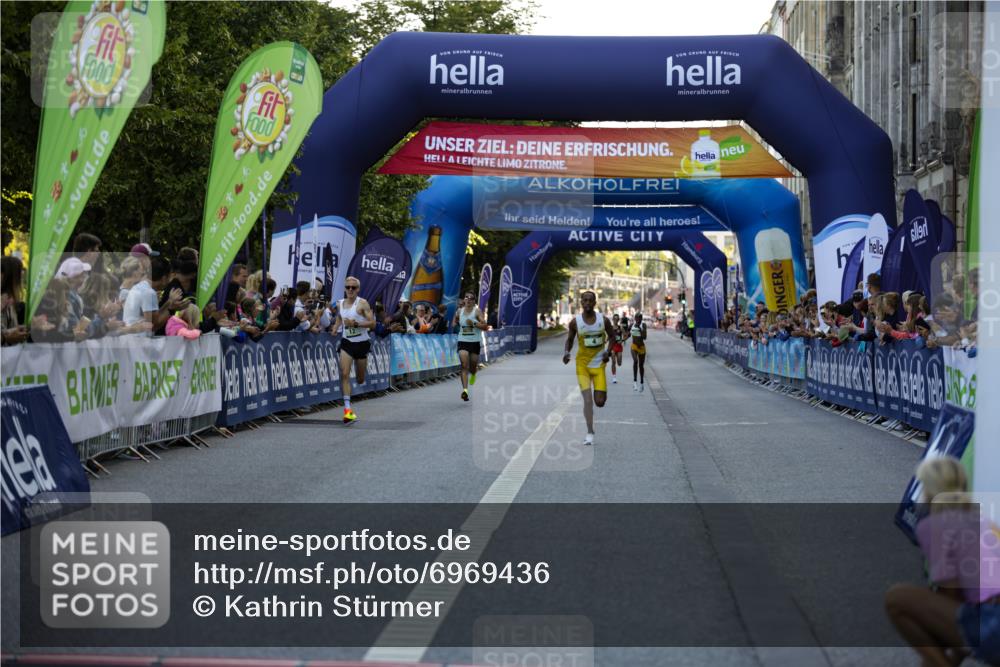 01.09.2024 - BARMER Alsterlauf Kathrin Stürmer Photography http://msf.ph/oto/6969436 01.09.2024 09:31:20 Ziel 4168, 4360, 4675, 4762, 4833, 4834, 4857, 5274, 8187, 8209, 8217, 8220, 4, 12, 8078 meine-sportfotos.de