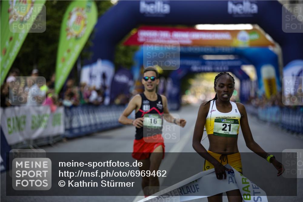 01.09.2024 - BARMER Alsterlauf Kathrin Stürmer Photography http://msf.ph/oto/6969462 01.09.2024 09:31:31 Ziel 2492, 2626, 2951, 3481, 4168, 4450, 4458, 4675, 4834, 5274, 8217, 16, 21, 8078 meine-sportfotos.de