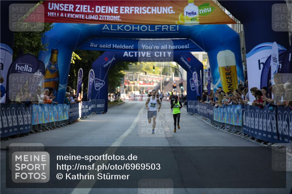 01.09.2024 - BARMER Alsterlauf Kathrin Stürmer Photography http://msf.ph/oto/6969503 01.09.2024 09:33:19 Ziel 2021, 2257, 2422, 3495, 3806, 3899, 4221, 4685, 4747, 4772, 4987, 5006, 5009, 8094, 8145, 8264, 8280, 4372, 4373 meine-sportfotos.de