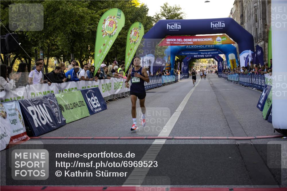 01.09.2024 - BARMER Alsterlauf Kathrin Stürmer Photography http://msf.ph/oto/6969523 01.09.2024 09:33:39 Ziel 2104, 2407, 2708, 3132, 3215, 3290, 3503, 3597, 3756, 3806, 3814, 4040, 4377, 4644, 5089, 5100, 5247, 5279, 3271, 4748 meine-sportfotos.de