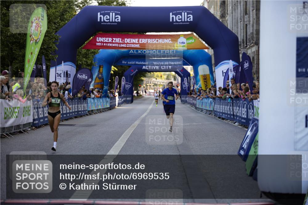 01.09.2024 - BARMER Alsterlauf Kathrin Stürmer Photography http://msf.ph/oto/6969535 01.09.2024 09:34:16 Ziel 2517, 3440, 3943, 4234, 4247, 4426, 4781, 4783, 4828, 5171, 8034, 8080, 8165, 8171, 23, 8123 meine-sportfotos.de