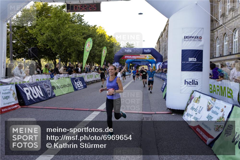 01.09.2024 - BARMER Alsterlauf Kathrin Stürmer Photography http://msf.ph/oto/6969654 01.09.2024 09:52:24 Ziel 2343, 2583, 2607, 2615, 2703, 2917, 2961, 3061, 3063, 3420, 3421, 3678, 3778, 4208, 4427, 4741, 4961, 4986, 5121, 5166, 5187, 5190, 8028, 8041, 8246, 8356, 2082, 2429, 3037, 3130, 3253, 3306, 3496, 3595, 3690, 3691, 3720, 4179, 4369, 4758, 4773, 4942, 5086, 5184 meine-sportfotos.de