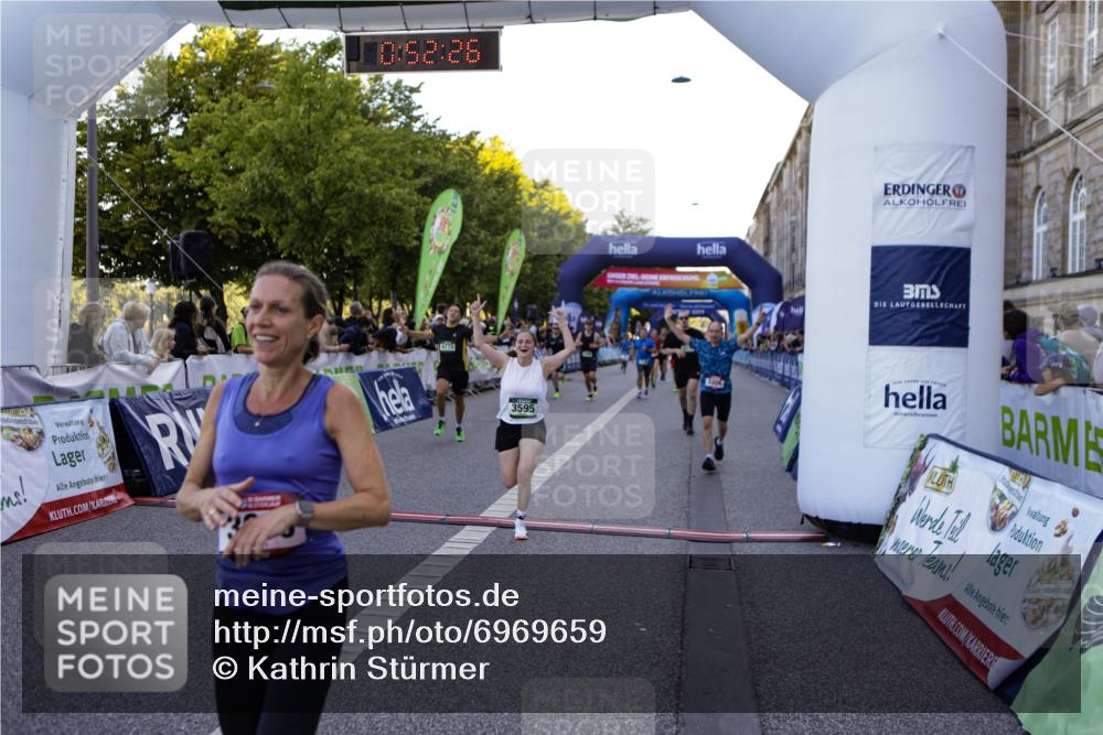 01.09.2024 - BARMER Alsterlauf Kathrin Stürmer Photography http://msf.ph/oto/6969659 01.09.2024 09:52:24 Ziel 2343, 2583, 2607, 2615, 2703, 2917, 2961, 3061, 3063, 3420, 3421, 3678, 3778, 4208, 4427, 4741, 4961, 4986, 5121, 5166, 5187, 5190, 8028, 8041, 8246, 8356, 2082, 2429, 3037, 3130, 3253, 3306, 3496, 3595, 3690, 3691, 3720, 4179, 4369, 4758, 4773, 4942, 5086, 5184 meine-sportfotos.de