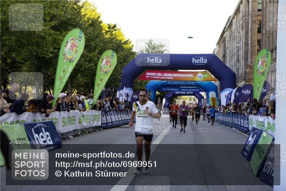 01.09.2024 - BARMER Alsterlauf Kathrin Stürmer Photography http://msf.ph/oto/6969951 01.09.2024 09:56:56 Ziel 2058, 2264, 2374, 2695, 2852, 2896, 2941, 2952, 3084, 3085, 3246, 3381, 3696, 3767, 3864, 3904, 3964, 4007, 4195, 4210, 4720, 4786, 4919, 5219, 2833, 3645, 3821, 4410, 8106, 8116, 8138, 8160, 8358 meine-sportfotos.de