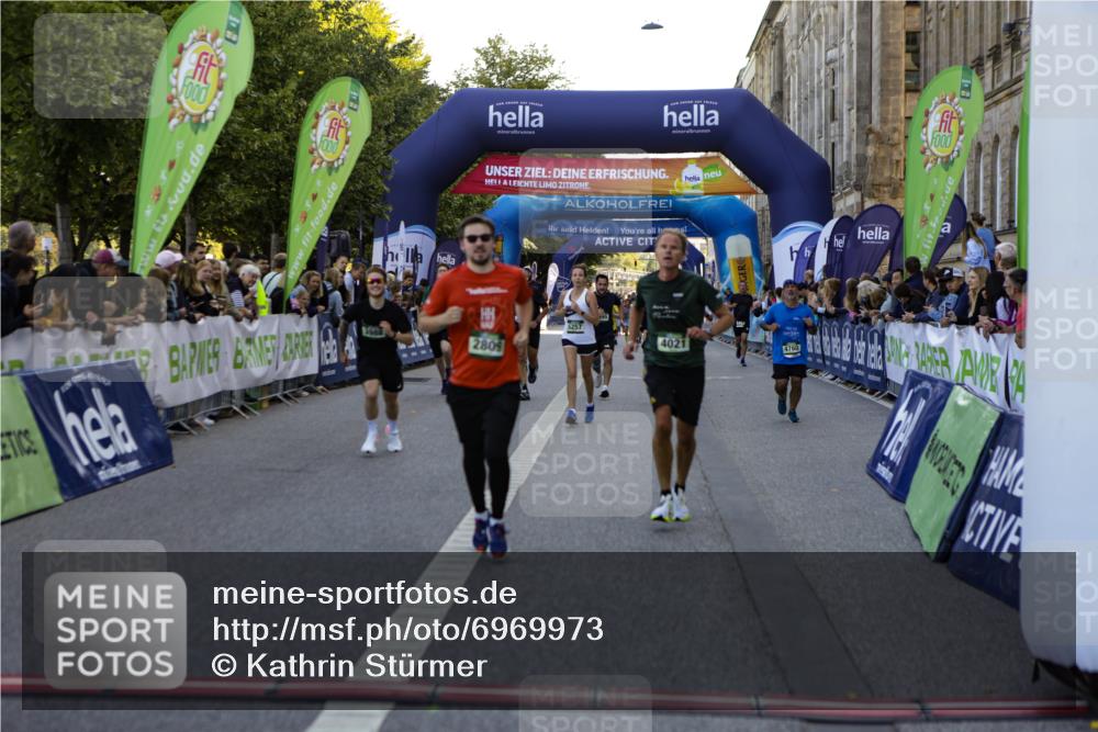 01.09.2024 - BARMER Alsterlauf Kathrin Stürmer Photography http://msf.ph/oto/6969973 01.09.2024 09:57:04 Ziel 2058, 2063, 2101, 2148, 2694, 2695, 2852, 2896, 2941, 2952, 3084, 3085, 3224, 3233, 3236, 3246, 3270, 3381, 3696, 3904, 4007, 4590, 4720, 4786, 5219, 8204, 2211, 2373, 2809, 3027, 3386, 3588, 3645, 3988, 4021, 4022, 4353, 4499, 4760, 5073, 5257, 8116, 8160 meine-sportfotos.de