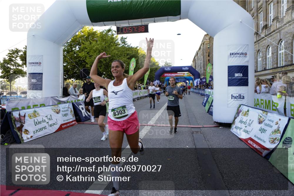 01.09.2024 - BARMER Alsterlauf Kathrin Stürmer Photography http://msf.ph/oto/6970027 01.09.2024 09:57:37 Ziel 2345, 2465, 2680, 3205, 3227, 3414, 3624, 3626, 4076, 4139, 4345, 4379, 4490, 4513, 4981, 5163, 2678, 2925, 3111, 3214, 3743, 3783, 4150, 4440, 4510, 4998, 5222, 5292, 8045, 8060, 8067, 8137, 8303 meine-sportfotos.de