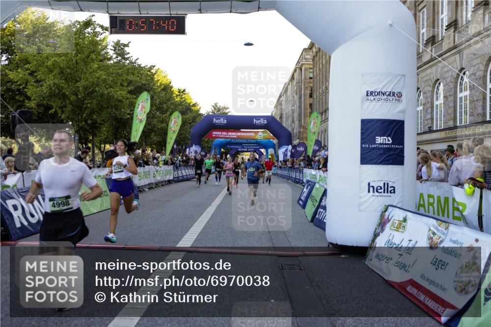 01.09.2024 - BARMER Alsterlauf Kathrin Stürmer Photography http://msf.ph/oto/6970038 01.09.2024 09:57:39 Ziel 2172, 2345, 2465, 2680, 3205, 3227, 3414, 3624, 3626, 4076, 4345, 4379, 4826, 4981, 8206, 2678, 2925, 2944, 3214, 3464, 3783, 4150, 4440, 4510, 4998, 5222, 5292, 8045, 8060, 8067, 8137, 8242, 8303 meine-sportfotos.de