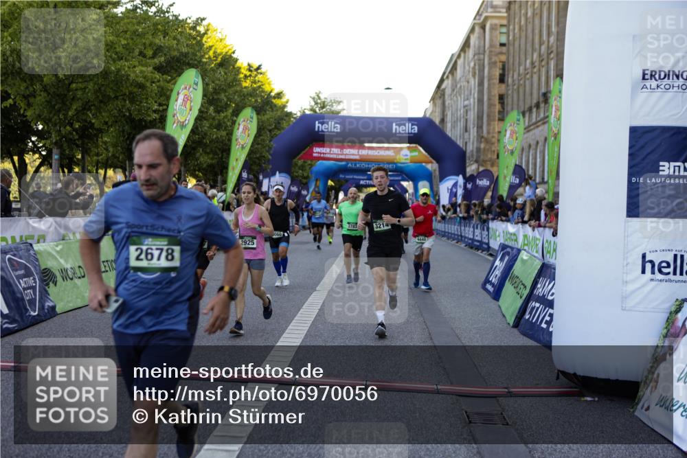 01.09.2024 - BARMER Alsterlauf Kathrin Stürmer Photography http://msf.ph/oto/6970056 01.09.2024 09:57:42 Ziel 2172, 2465, 2680, 3004, 3227, 3414, 3501, 3624, 3626, 3675, 3927, 4047, 4076, 4345, 4379, 4826, 4981, 8206, 2678, 2770, 2925, 2944, 3214, 3464, 3783, 4150, 4440, 4510, 4907, 4998, 5065, 5222, 5292, 8045, 8060, 8067, 8102, 8137, 8242, 8303 meine-sportfotos.de