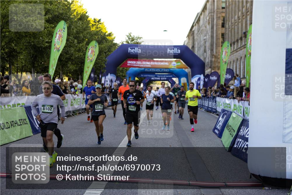 01.09.2024 - BARMER Alsterlauf Kathrin Stürmer Photography http://msf.ph/oto/6970073 01.09.2024 09:57:49 Ziel 2172, 2465, 2796, 2857, 3004, 3227, 3450, 3501, 3675, 3927, 3982, 4047, 4050, 4120, 4345, 4468, 4496, 4610, 4826, 4981, 8206, 8239, 1176, 2062, 2242, 2479, 2770, 2905, 2925, 2944, 3017, 3214, 3217, 3435, 3464, 3468, 3783, 3803, 3951, 4150, 4384, 4440, 4498, 4510, 4907, 5065, 8019, 8060, 8067, 8084, 8102, 8172, 8242 meine-sportfotos.de